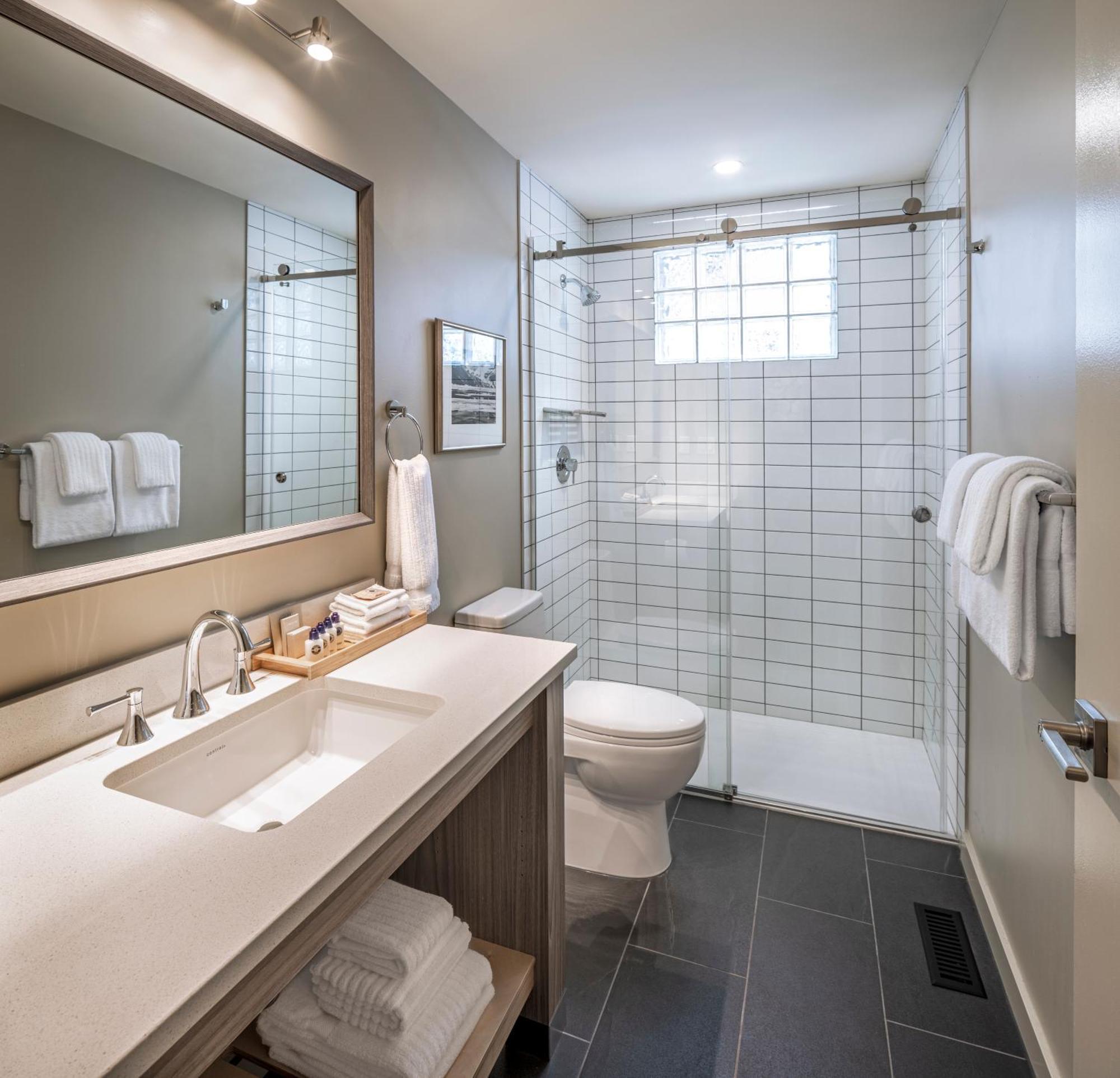 Buffalo 2 Queen beds Suite